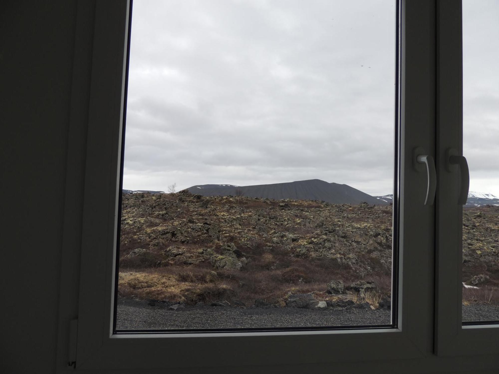 Dimmuborgir Guesthouse Myvatn Quarto foto